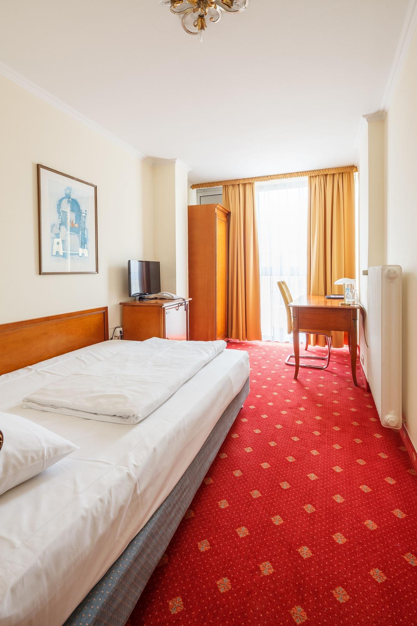 Hotel Aurbacher Hof Gmbh Munich Luaran gambar