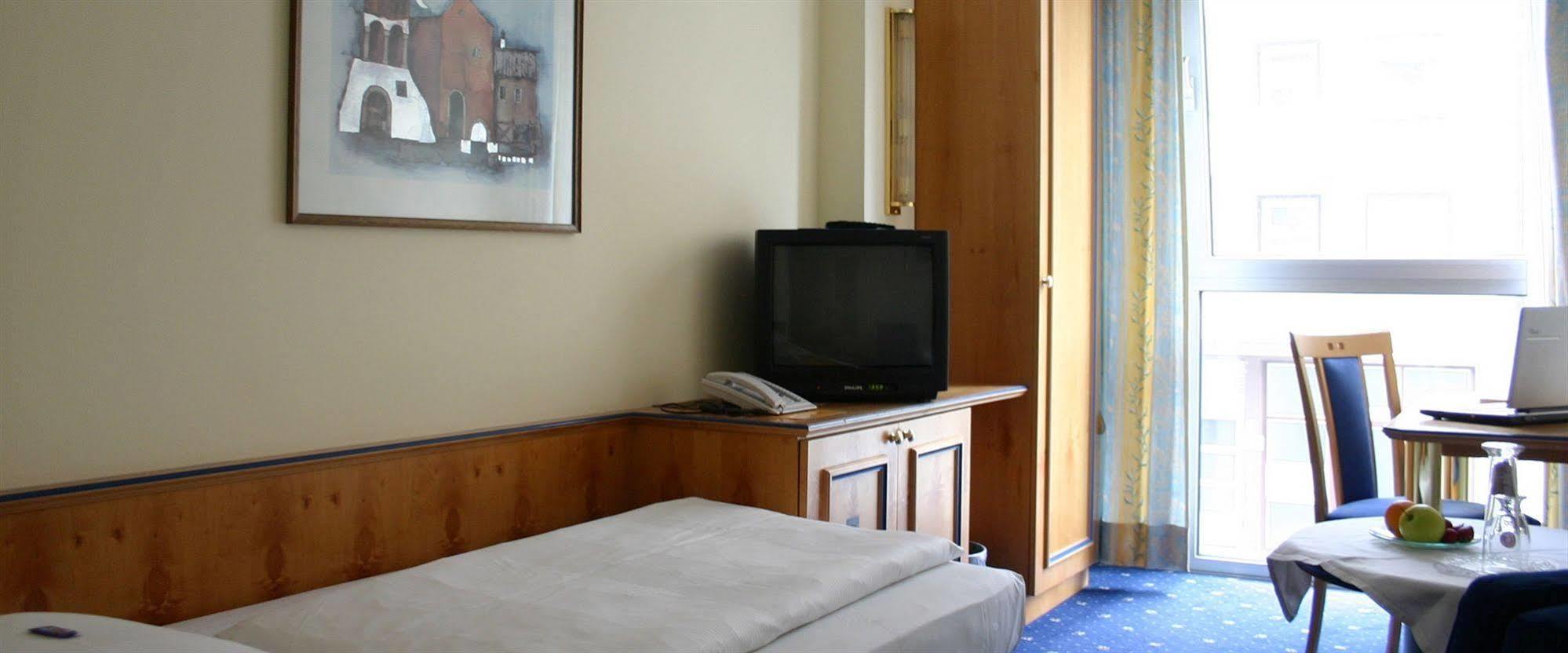 Hotel Aurbacher Hof Gmbh Munich Luaran gambar